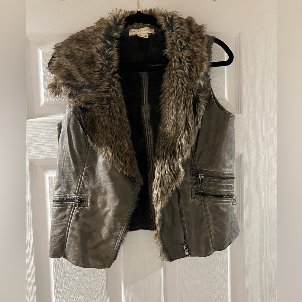 Lovestitch size M vest